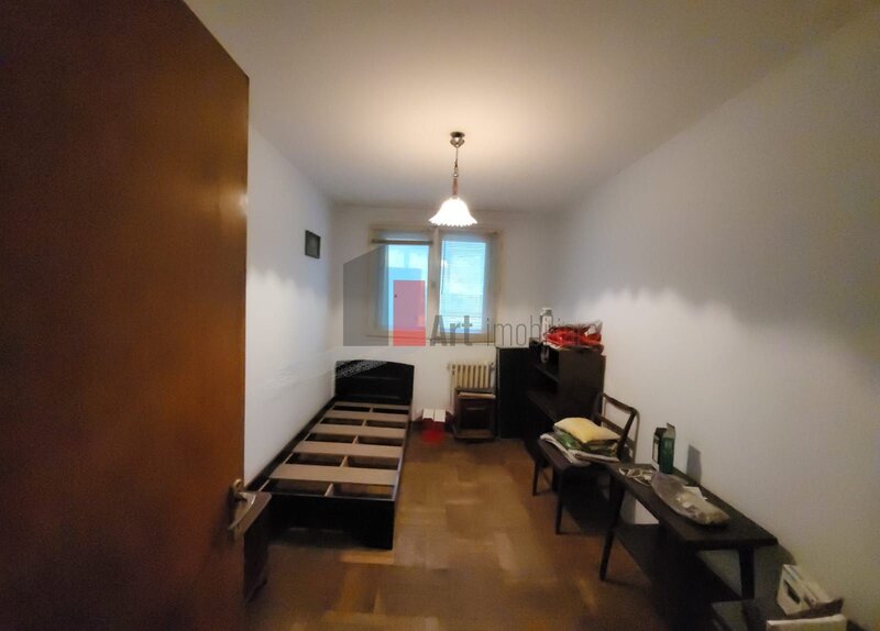 Metrou N. Grigorescu, 50 m, apartament 3 camere.