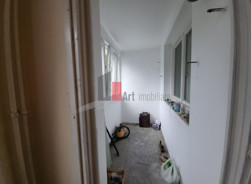 Metrou N. Grigorescu, 50 m, apartament 3 camere.